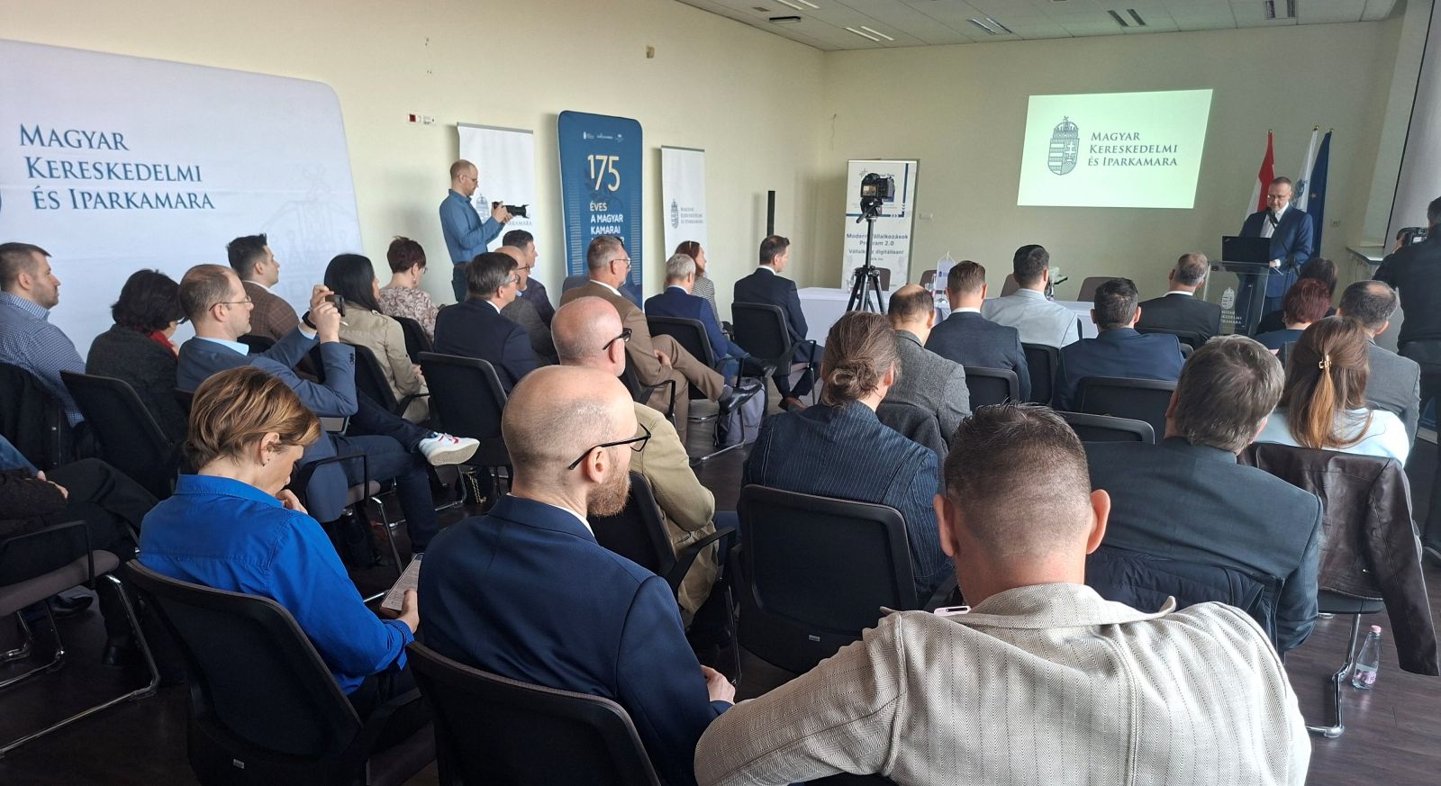 Digitális ugrás a kkv-knak: akár 12 millió forint támogatás - kép