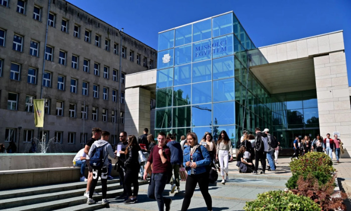 Továbbképzéseket indít szeptembertől a Miskolci Egyetem