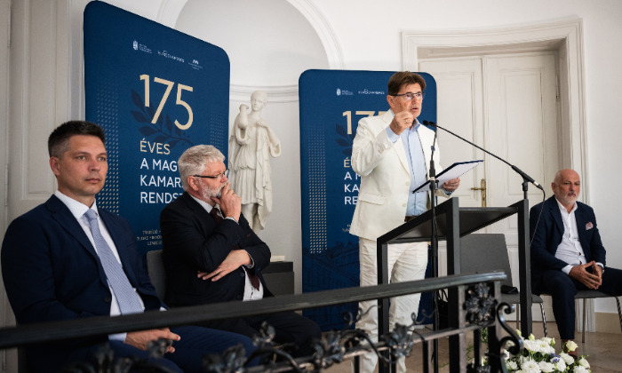 Születésnap: 175 éves a kamara